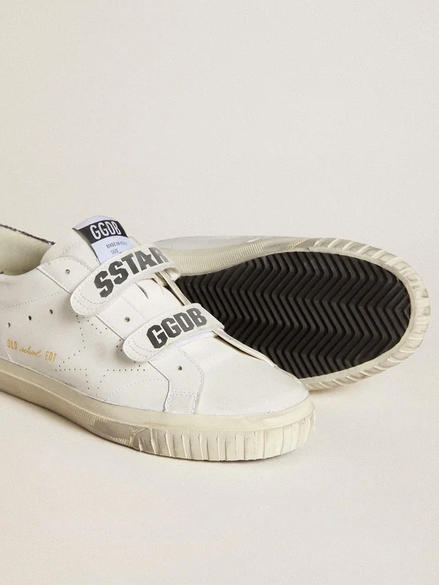 Bio-based Old School with perforated star and glitter heel tab