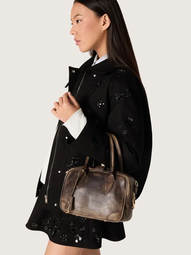Vita Bag in brown vintage leather with gold details