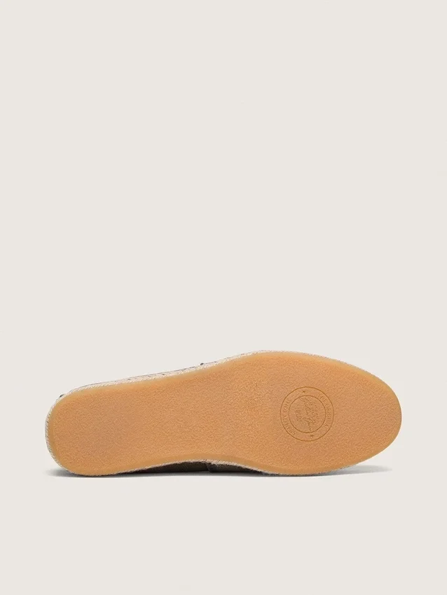 Women’s Cruise espadrilles in military-green canvas with white hiking laces