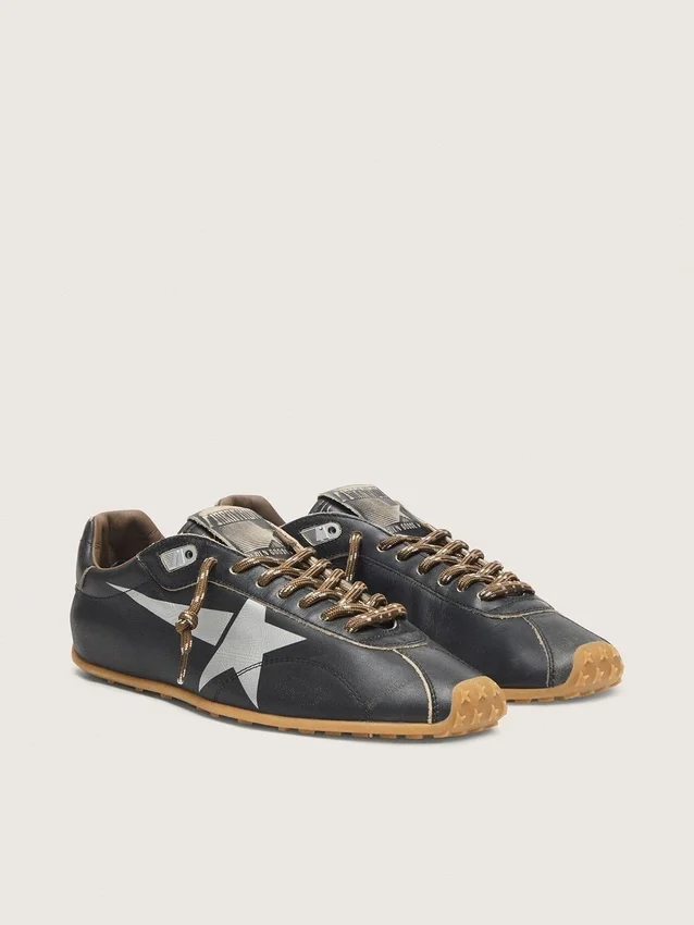 Men's Marathon Speed with black leather upper and silver star