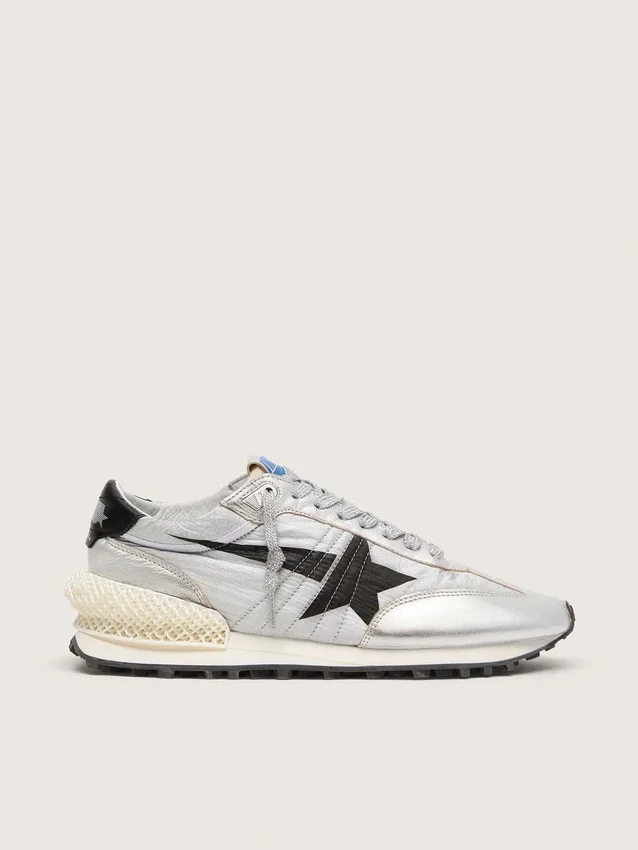Men’s Marathon with silver ripstop nylon upper and black star