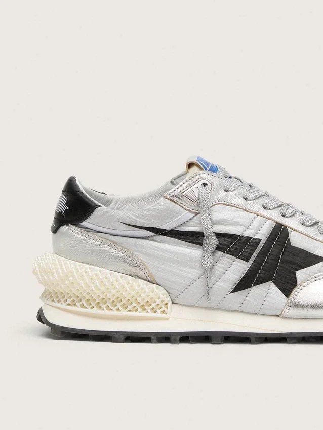 Men’s Marathon with silver ripstop nylon upper and black star