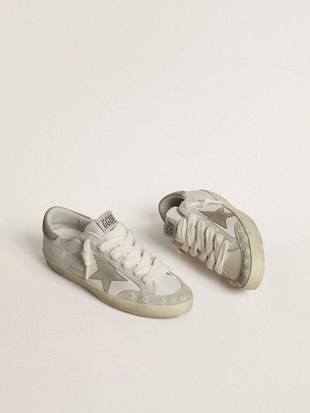 Women’s Super-Star LTD with beige suede star and heel tab and floral embroidery