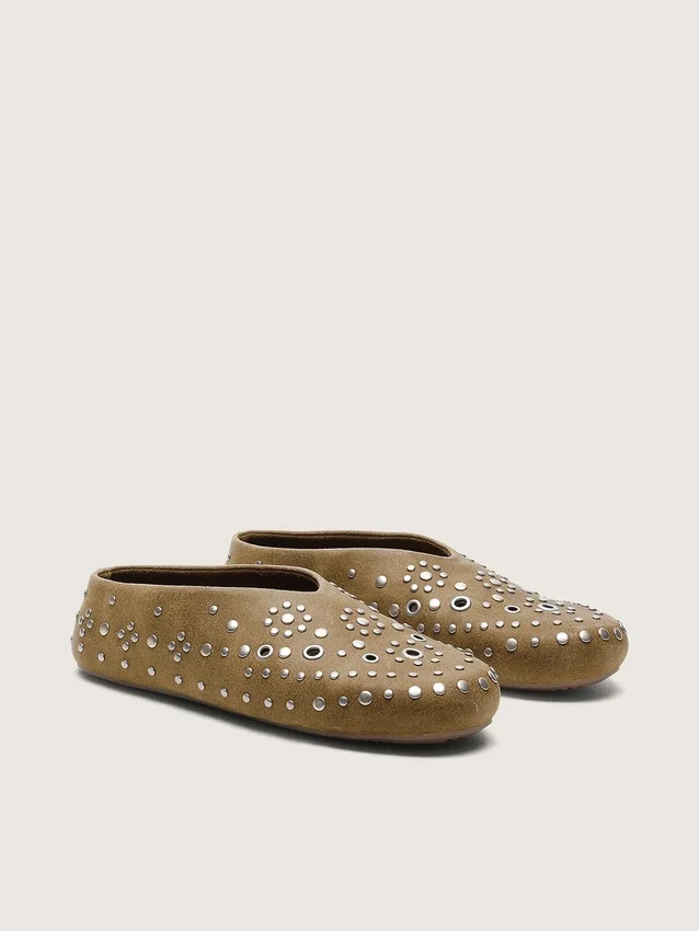 Women’s Tierra in khaki suede with silver studs