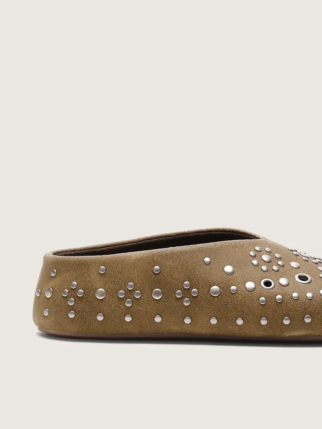 Women’s Tierra in khaki suede with silver studs